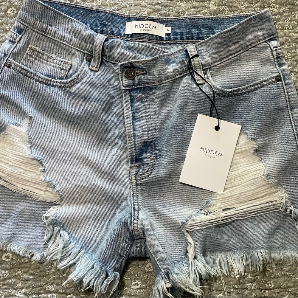 Hidden Los Angeles Sofie Mom shorts Blue Distressed Jean Shorts M